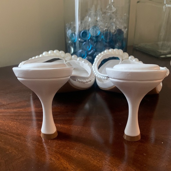 TOP Moda Pearl-Trim White Slide Sandals - Picture 7 of 9